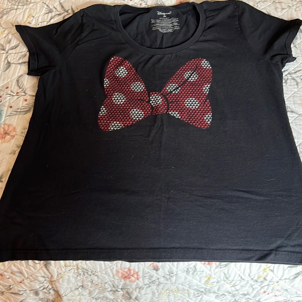 Black Minnie Bow Disney tshirt 2XL